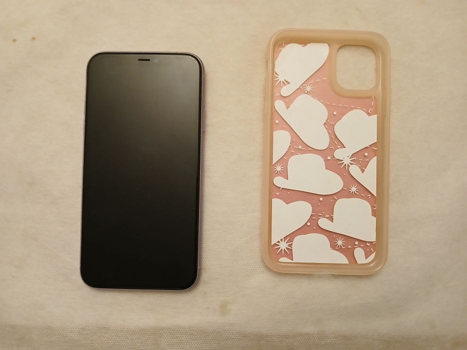 Apple Iphone 11 perfect functional + husa si cablu