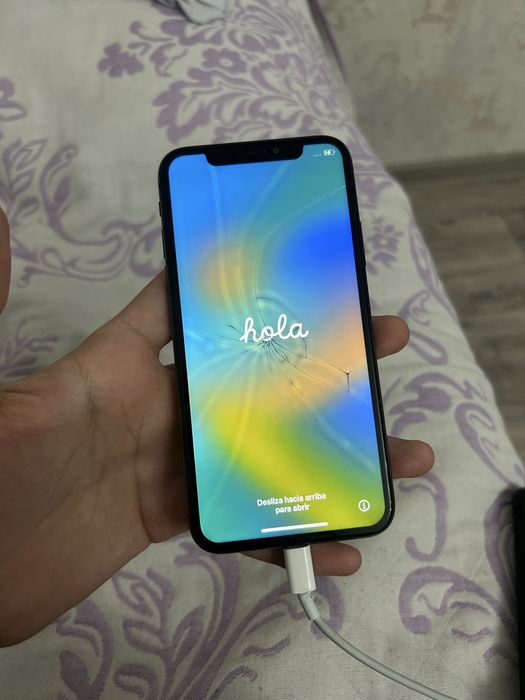 Продаю iPhone X 64 гб