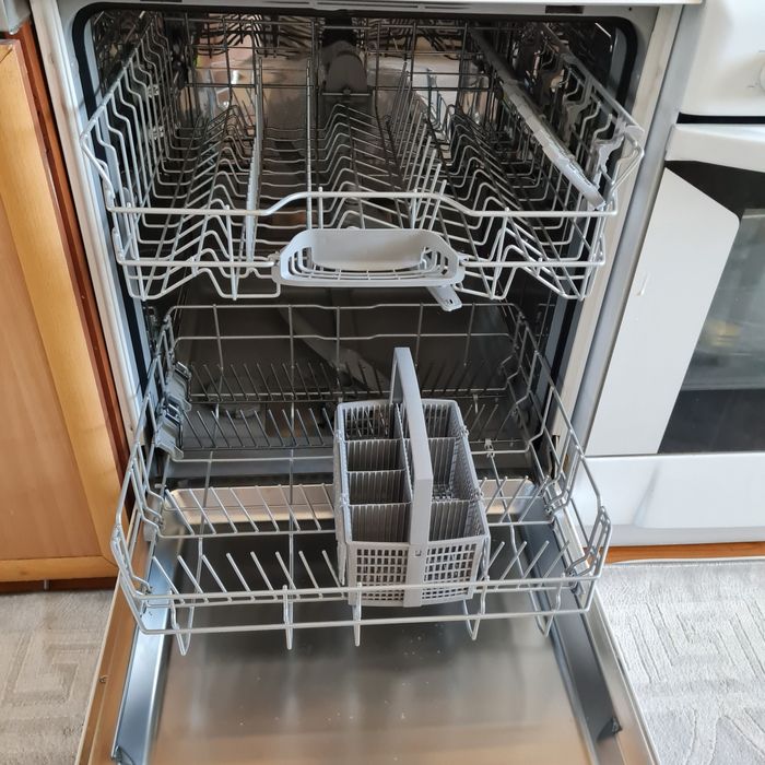 Посудомойка BOSCH