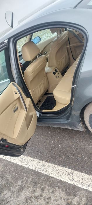 Vând Bmw e60 din