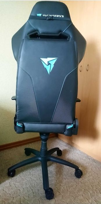 Кресло ThunderX3 BC7-BC, Black-Cyan
