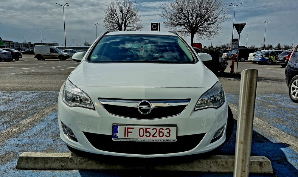 OPEL Astra 2011 — imagine 3