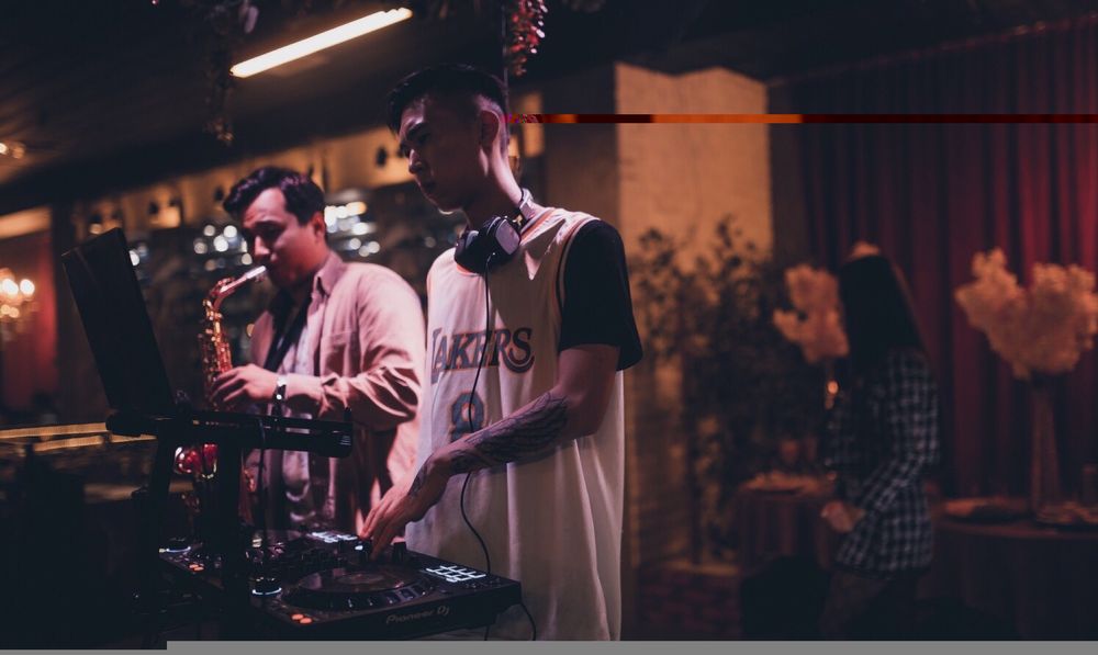 Саксофонист . Саксафонист