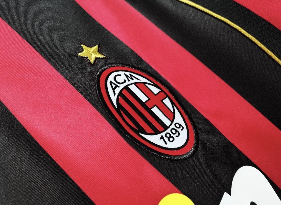 Tricou retro fotbal AC Milan 2006/2007 (MĂRIMEA M) – Bwin, Nou