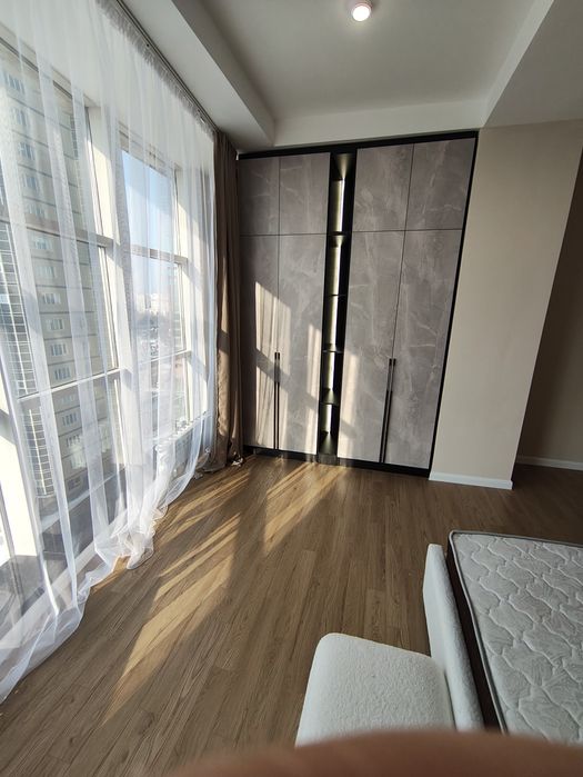 5-комн 151.4м2 возле Цирка, Думан