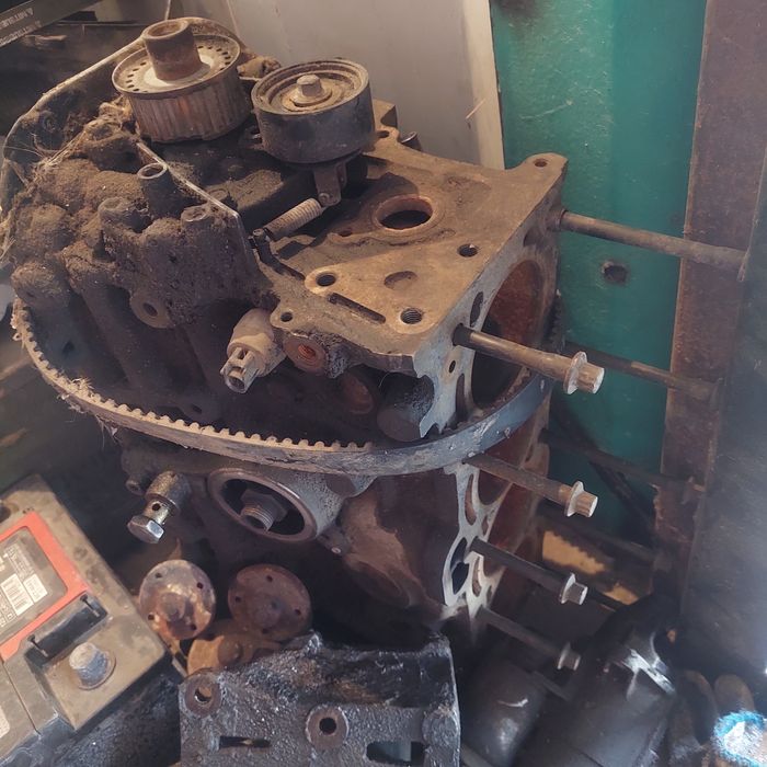 Блок для карина е 1.6