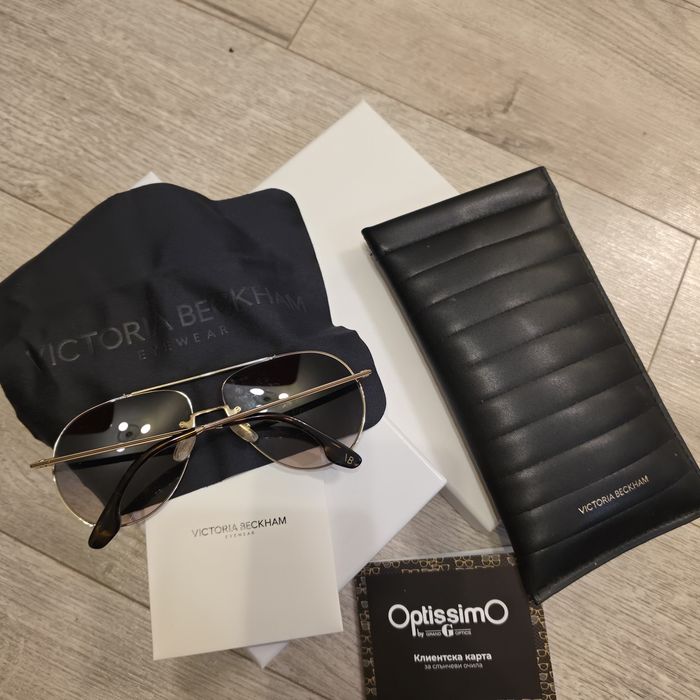 Дамски слънчеви очила Victoria Beckham. Model VB 213S 756-61