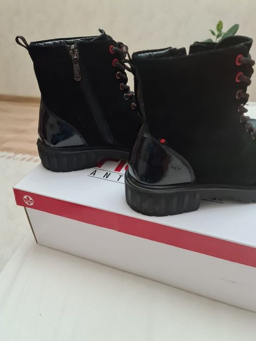 Продам женскую обувь