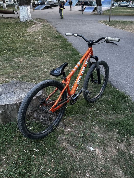 Vand Dirt Jumper Polar X Magellan Table Top