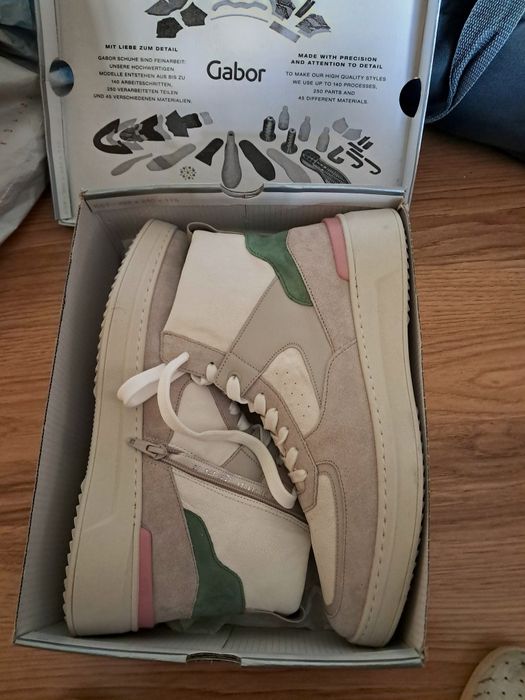 Gabor Естествена кожа и велур