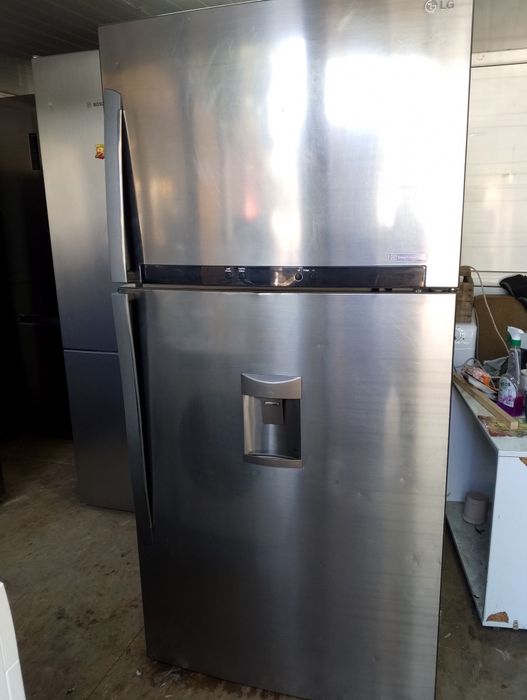 Frigider LG Inox-Argintiu,lățime 86cm, înălțime 180cm