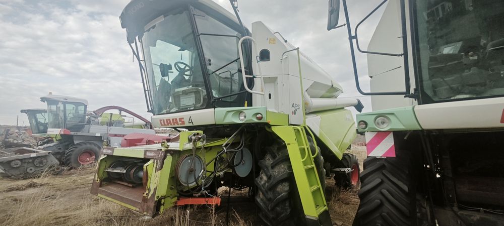 Продам комбайн Class Tucano 320