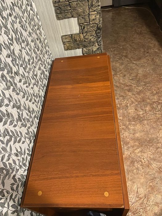 Продам Стол-книжка