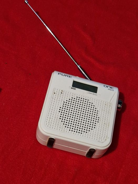 Radio perfect funcțional