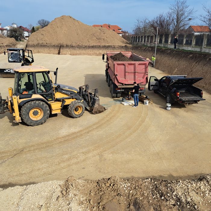 Închiriez miniexcavator, buldoexcavator, manitou, bascule 8x4, bobcat