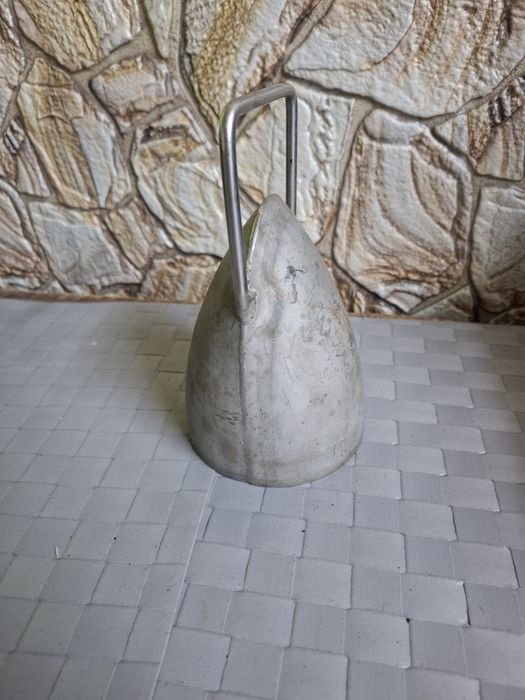 Метална камбана.