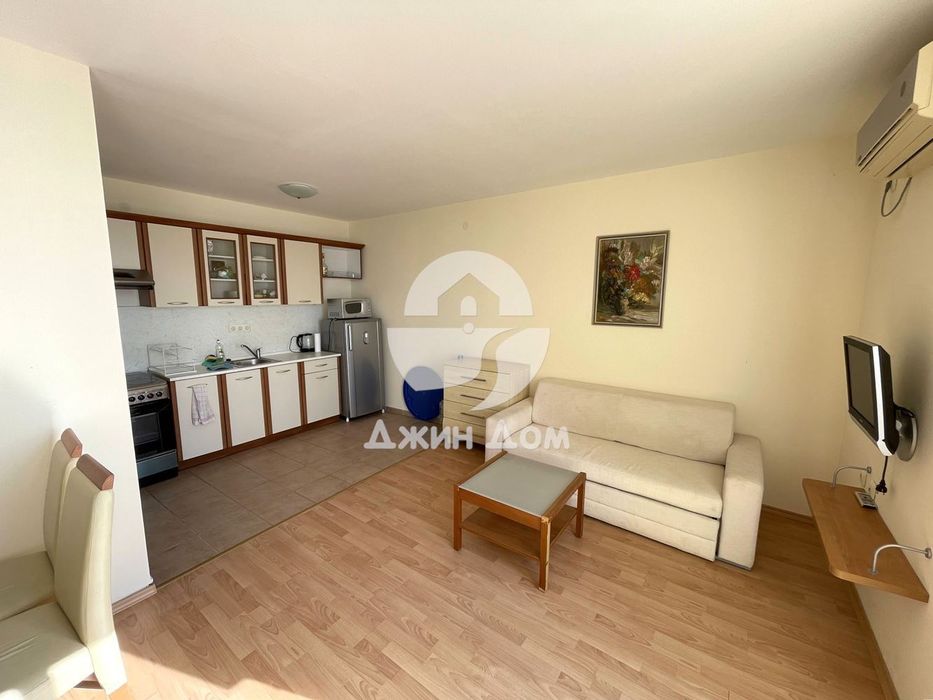 Продава се Двустаен апартамент в Свети Влас - 76 кв.м за 638 €/кв.м - Снимка #2