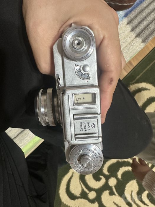 Смена-8М и Киев-4 — советские плёночные фотоаппараты