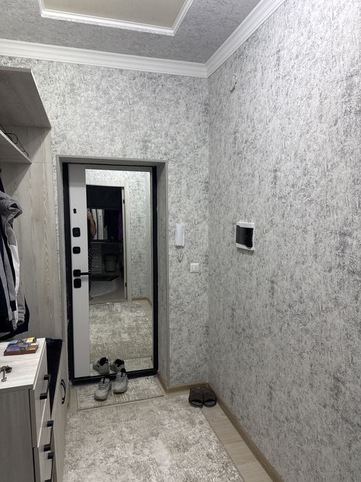 1 etaj manzil Vayeniy garadok