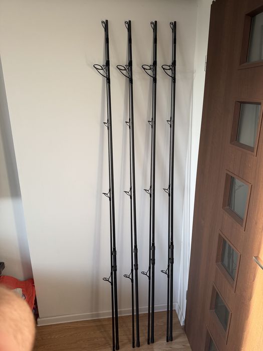Set 4 lansete SPORTEX Catapult CS3 3.96m; 3,75lbs + 4 mulinete DAIWA Crosscast 45sqw