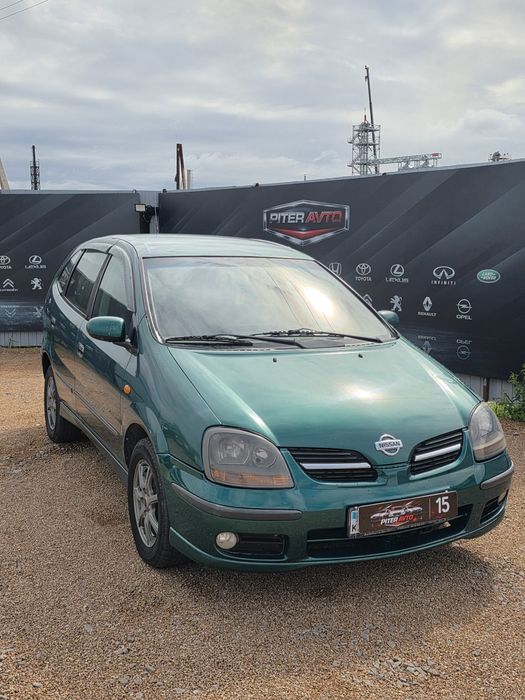 Nissan Almera Tino