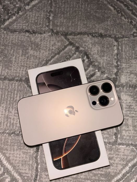 iPhone 16 Pro (eSIM)