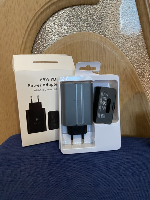 Încărcător 65W PD Power Adapter Trio – 2x USB-C + USB-A (NOU)