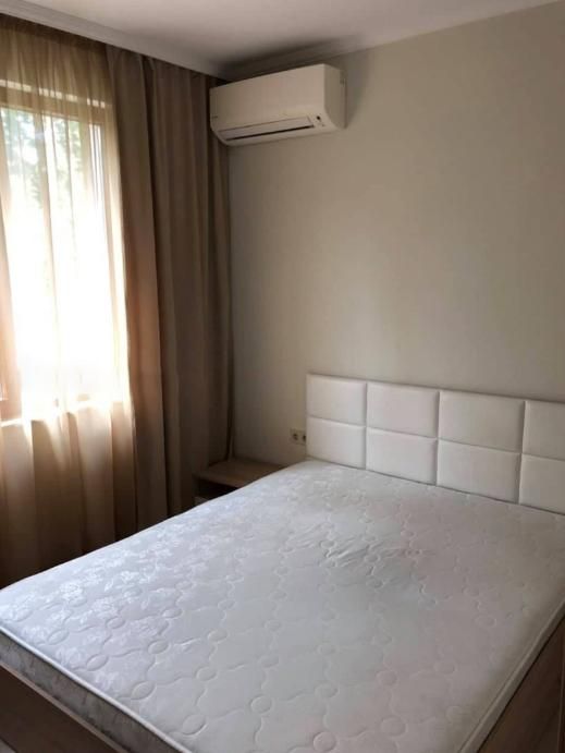 Дава се под наем Тристаен апартамент в Пловдив, Съдийски - 103 кв.м за 600 € - Снимка #2