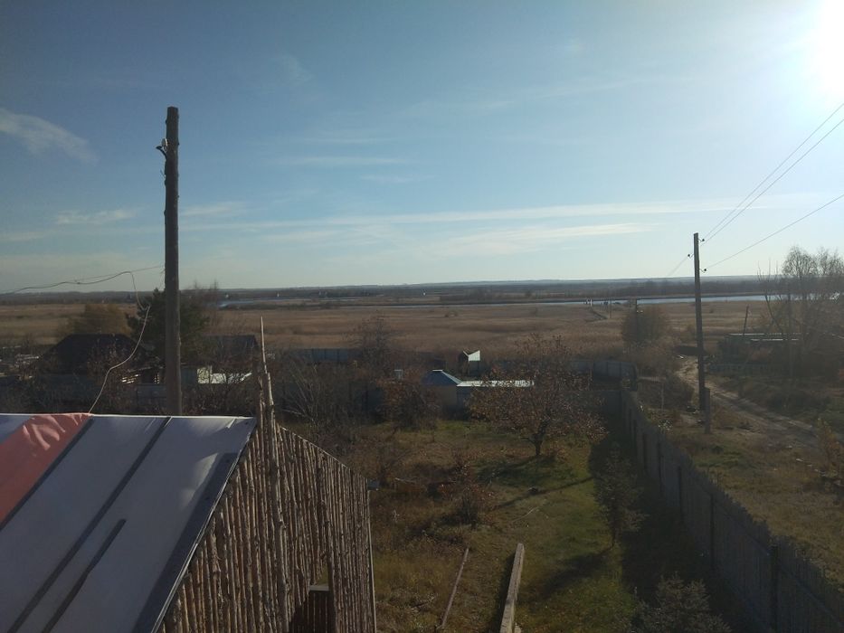 Продам дачу. В дачном массиве красный партизан