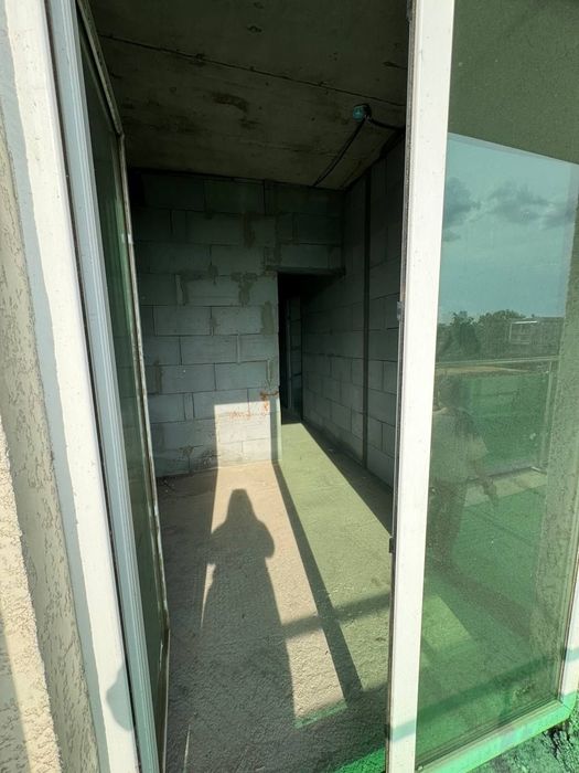 Продаётся кв Мирабадский р-н Куйлюк массив 2ЖК Хон Сарой 1/2/16Коробка