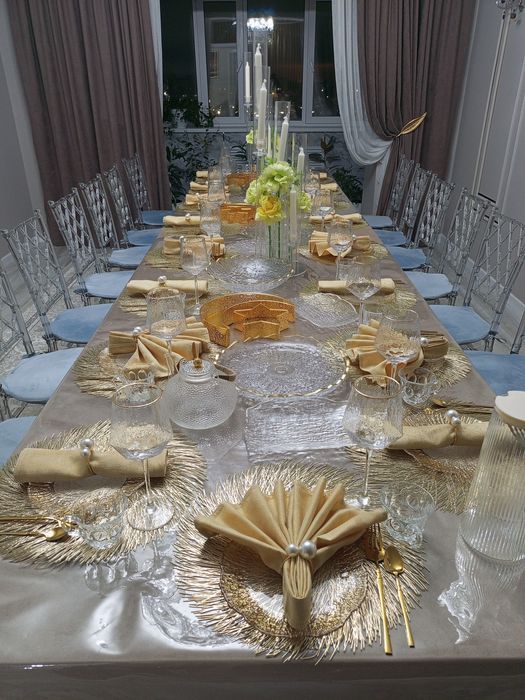 Аренда стола и стульев, посуда.