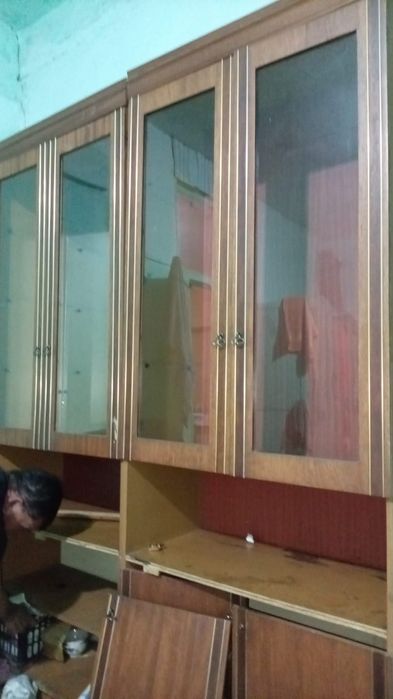 Продается Сервант СССР хорошее дерево