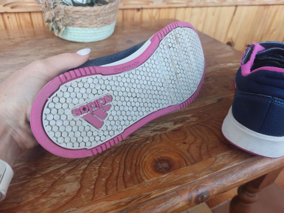 Маратонки adidas 34 размер