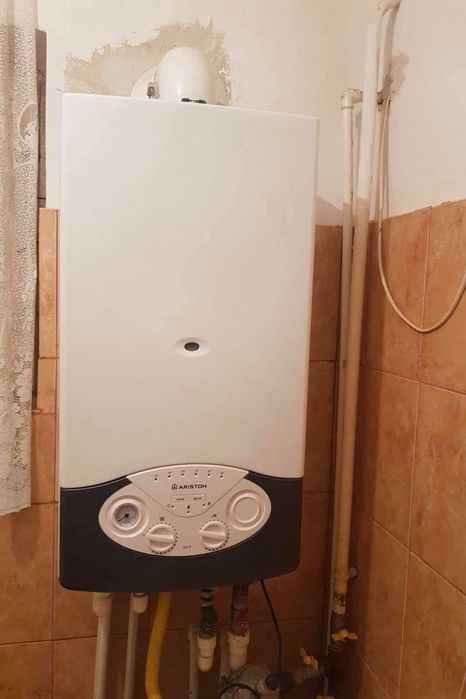 Apartament 2 camere semidecomandat