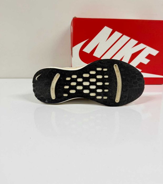 Nike Journey Road Running