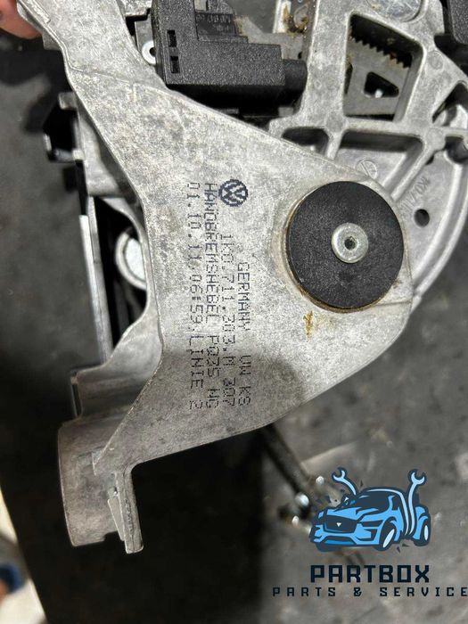 Лост за ръчна спирачка за Golf VI 2012