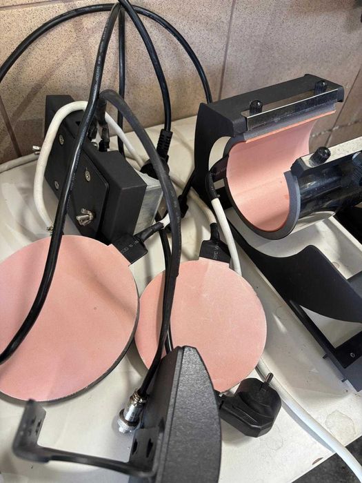 Presă termică 8 în 1 pentru tricouri, căni, șepci – 38×38 cm