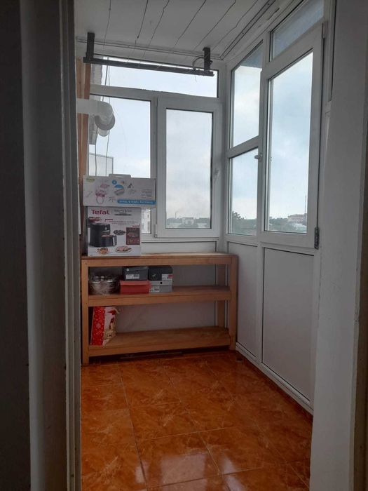 Vând apartament 2camere,decomandat,Cartier Brosteni