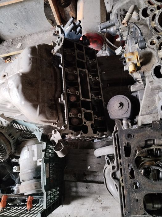 Мотор Мазда МПВ 2.3 л