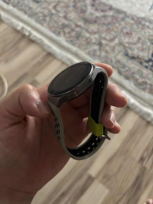 Продам часы HUAWEI GT2e