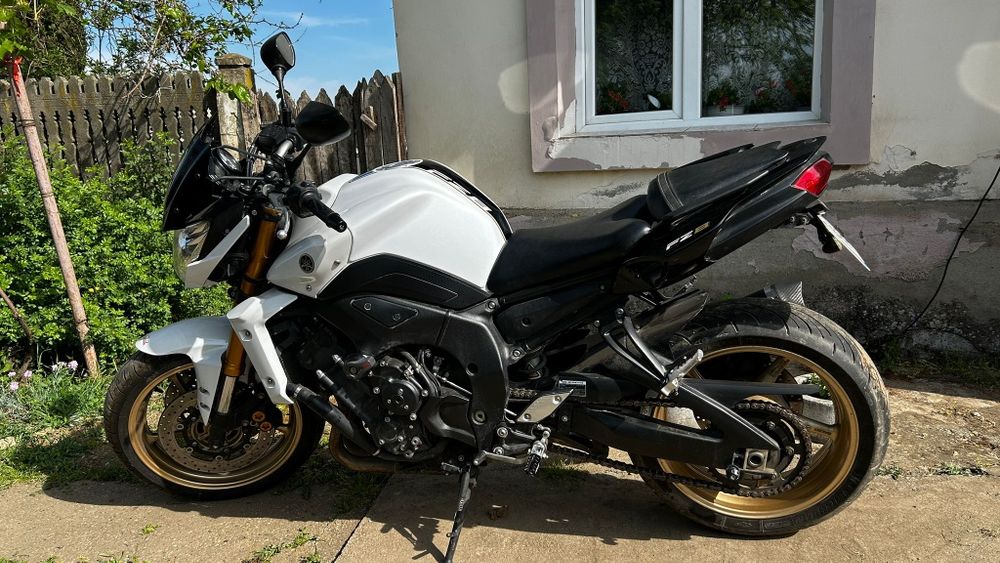 Yamaha FZ800 an 2012