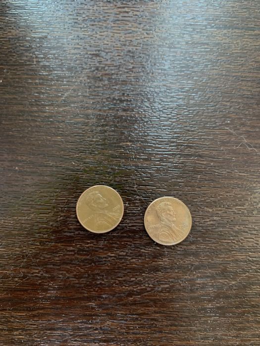 Цент монета.