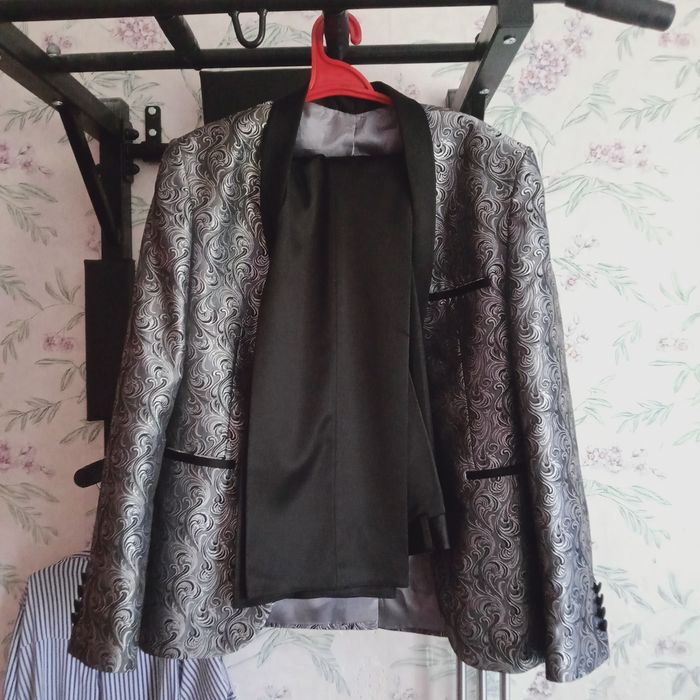 Продам костюм муж. 52размер .