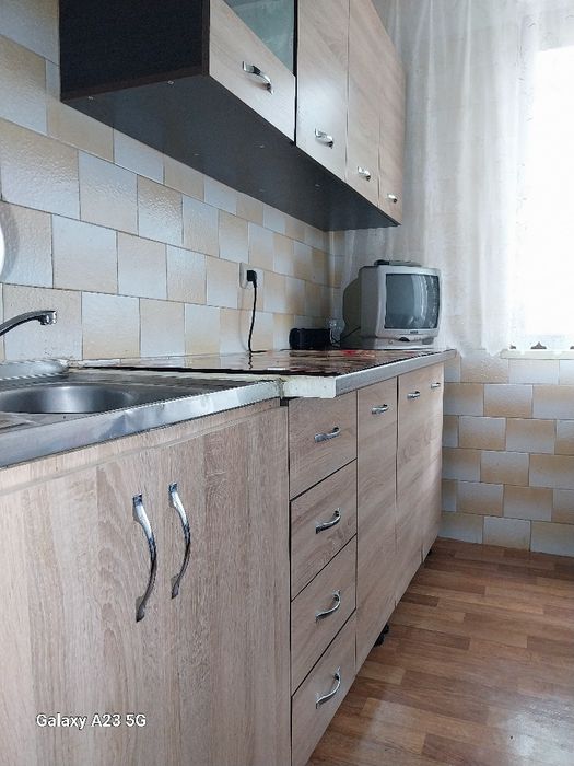 Închiriez apartament