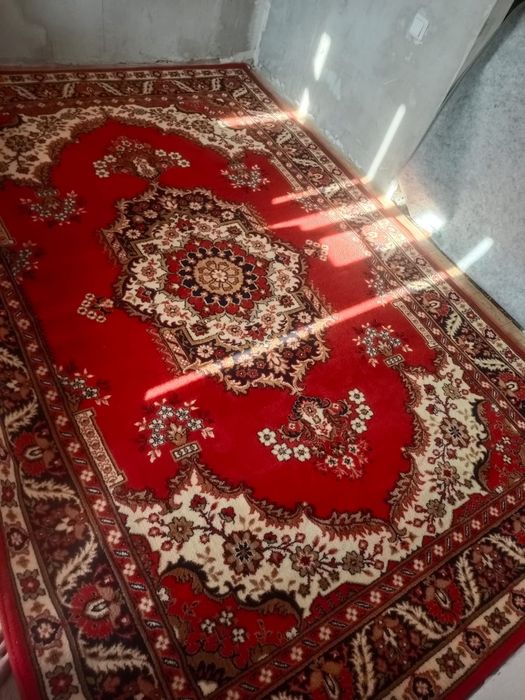 Продам советские ковры. Чистые. 12000