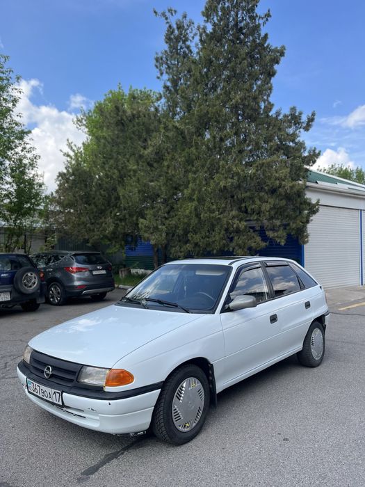Опель астра в отличном состояний