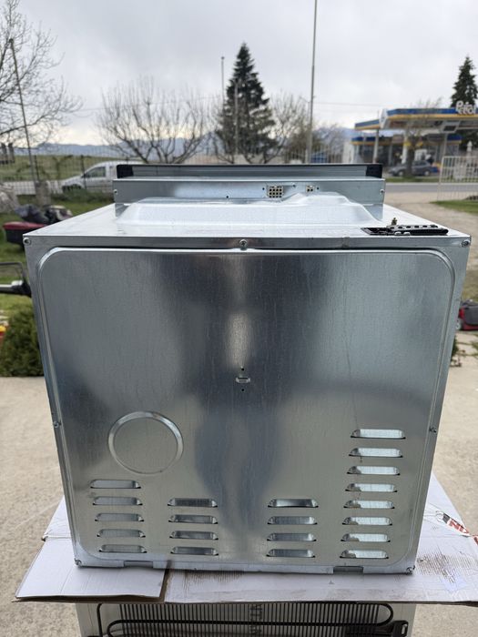 Фурна за вграждане Инокс с вентилатор