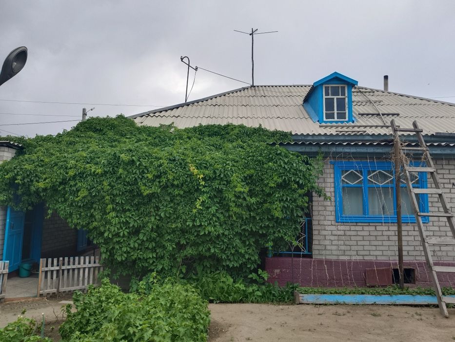 Продам большой дом район треугольник...