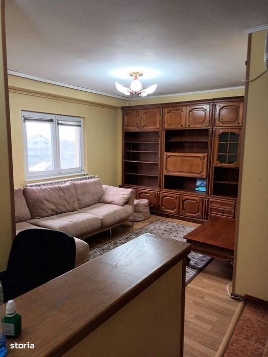 Închiriere apartament cu 2 camere