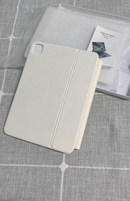 Чехол клавиатура для ipad